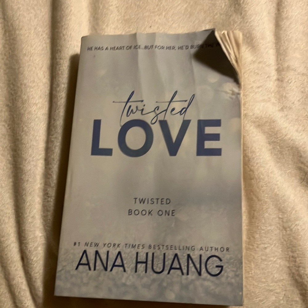 Loved this book! A great young adult romance!